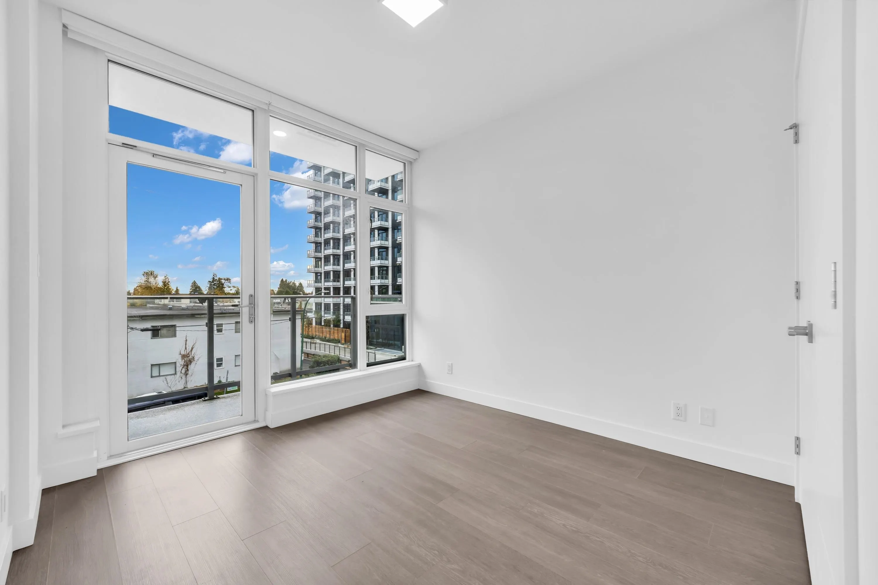 6511 Sussex Avenue #305