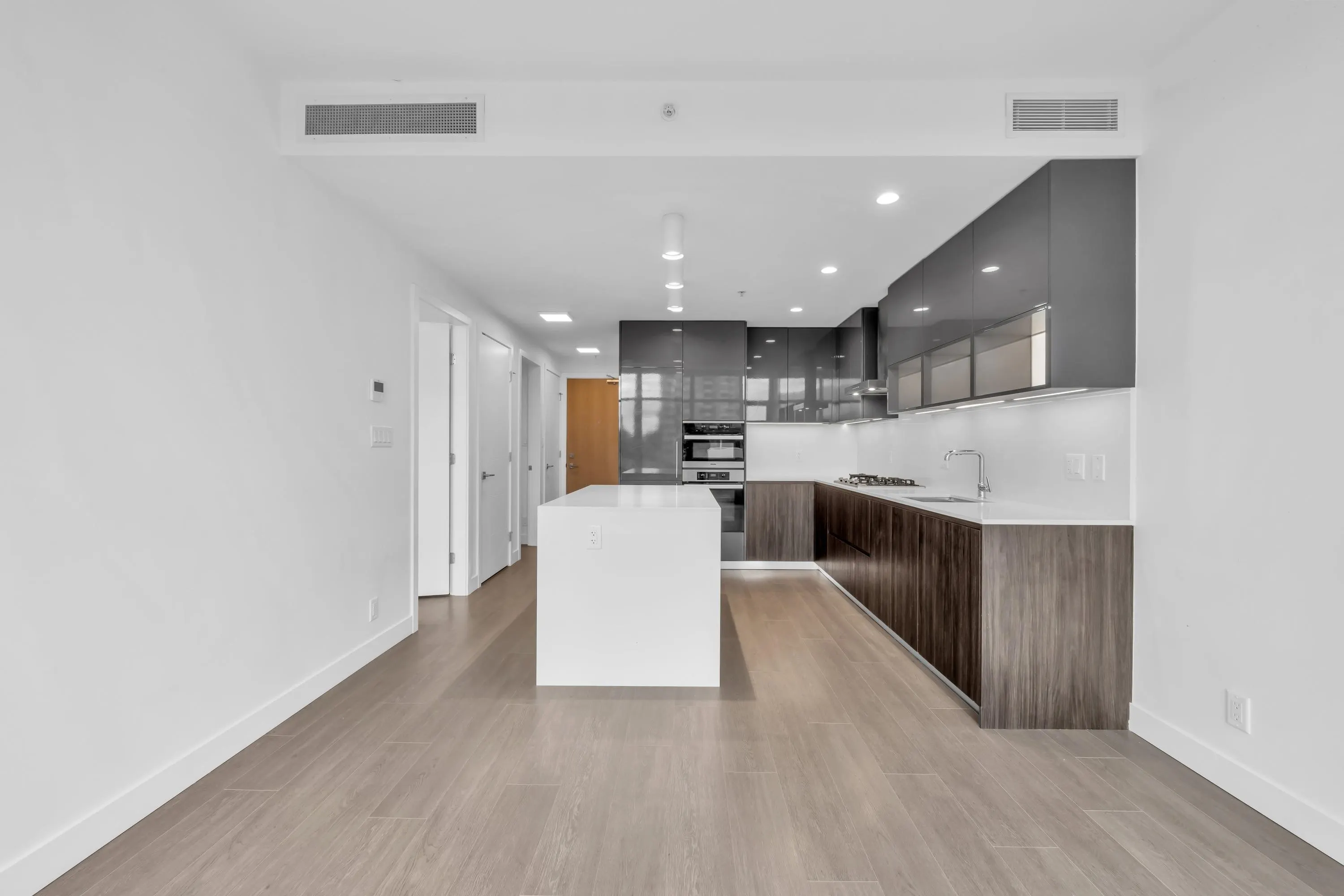 6511 Sussex Avenue #305