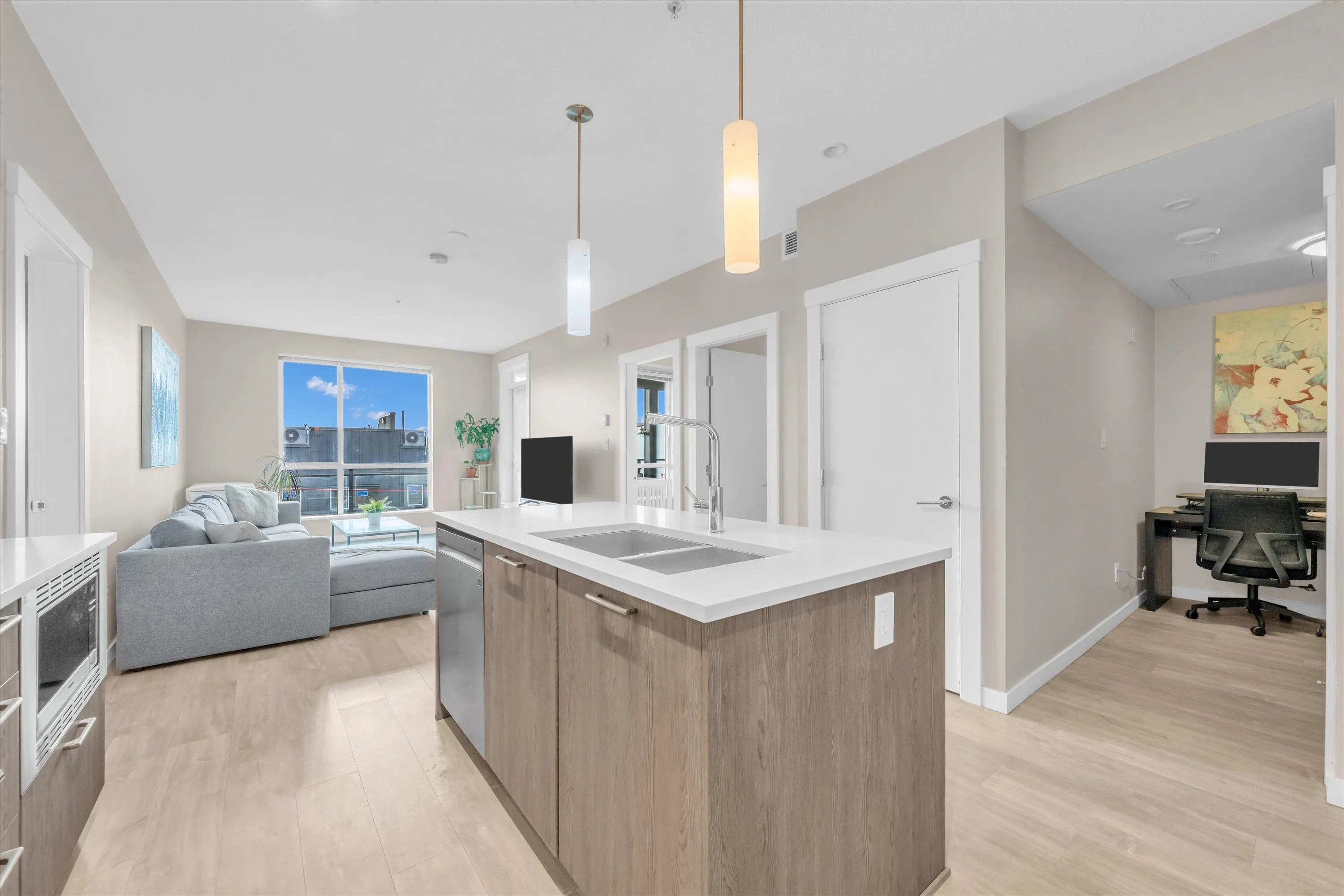 625 E 3rd Street #303