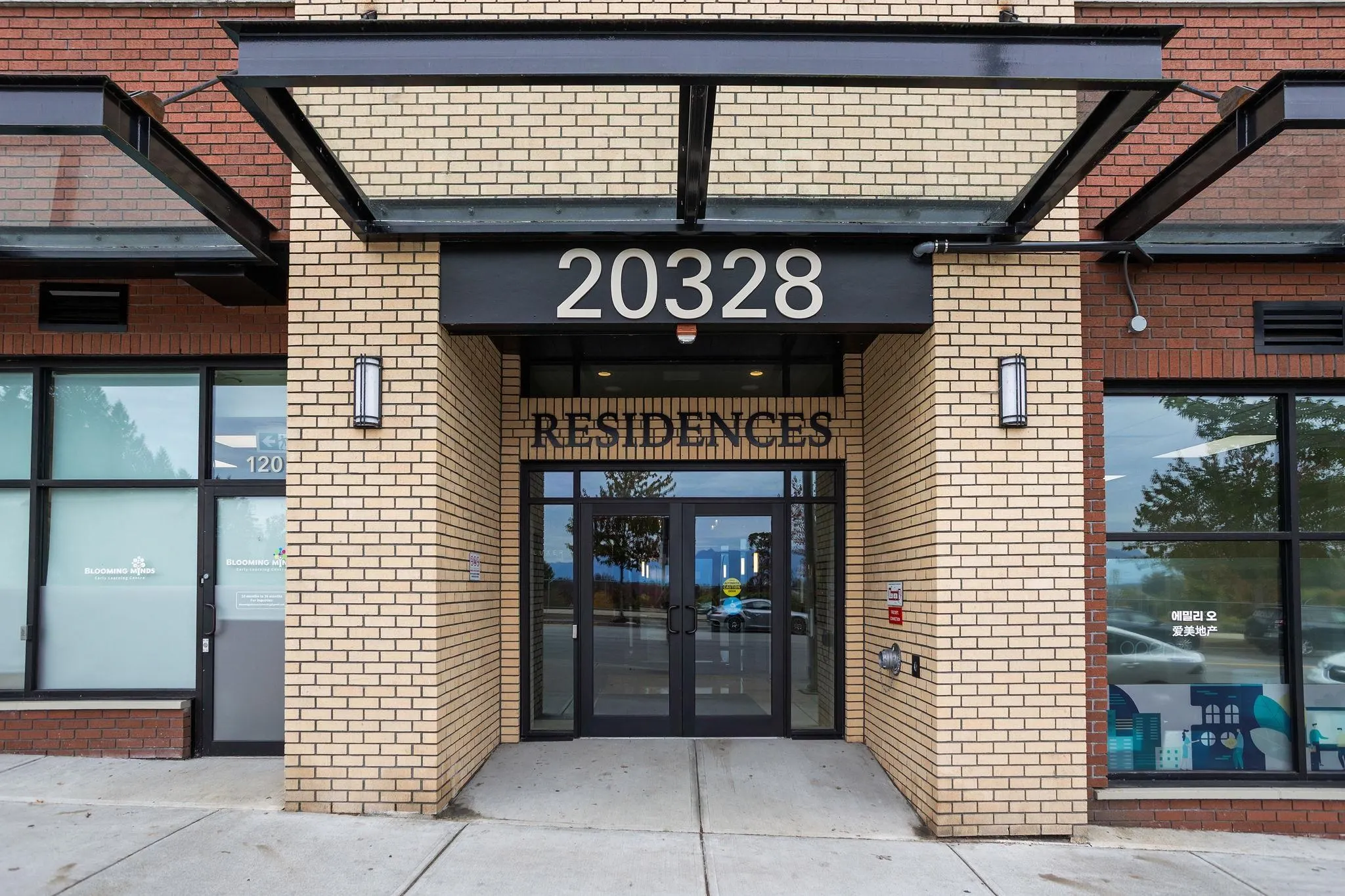 20328 86 Avenue #609
