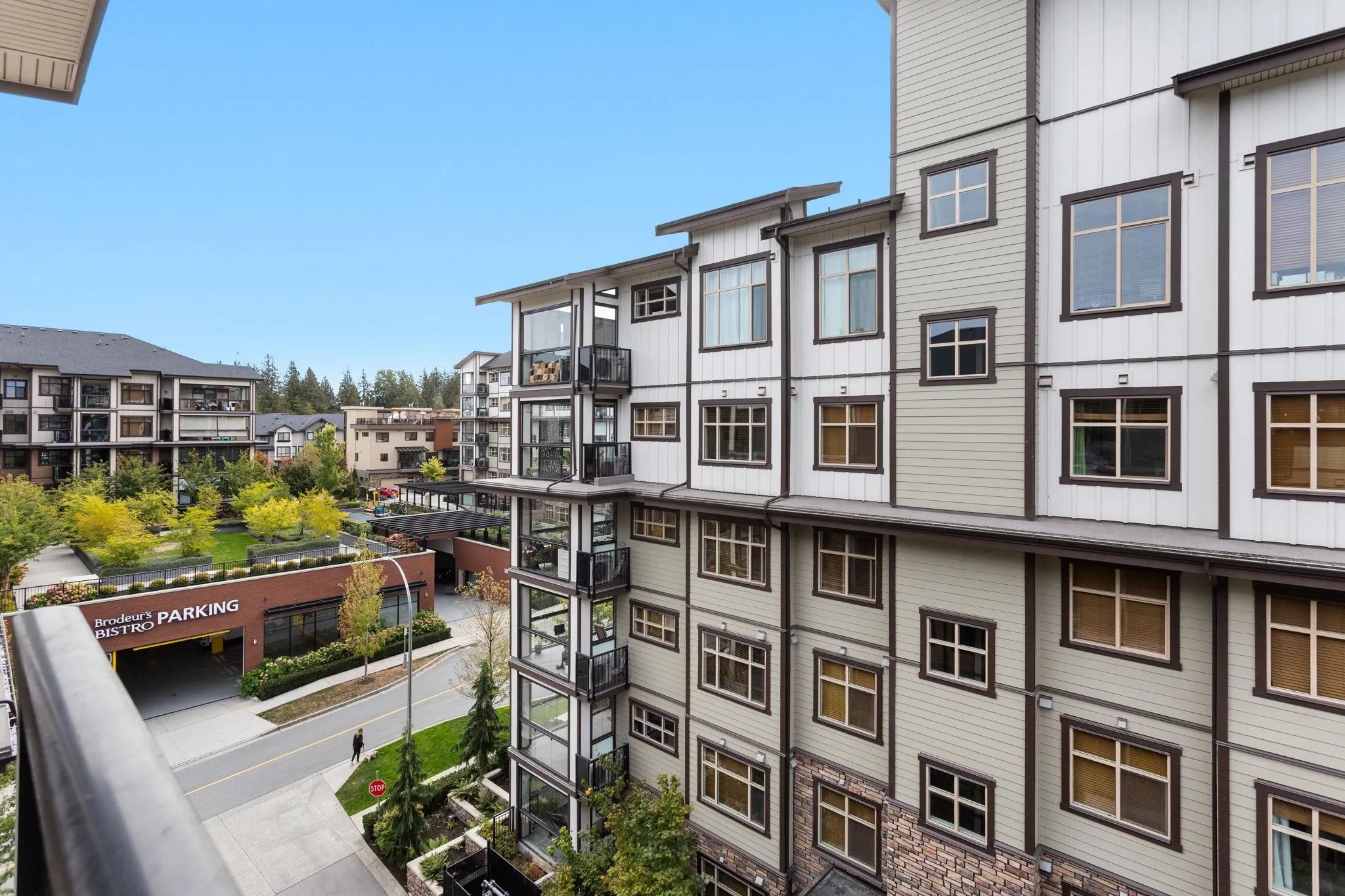 20328 86 Avenue #609