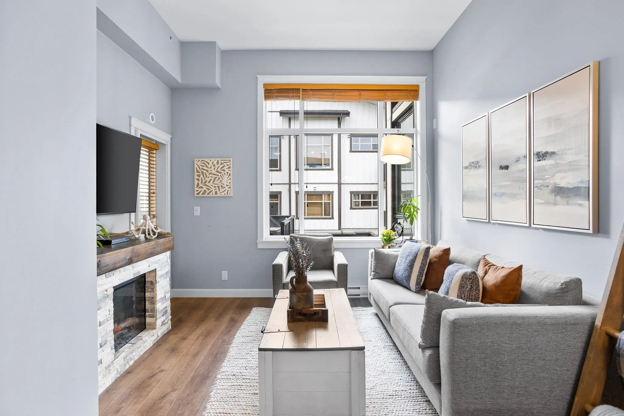 20328 86 Avenue #609
