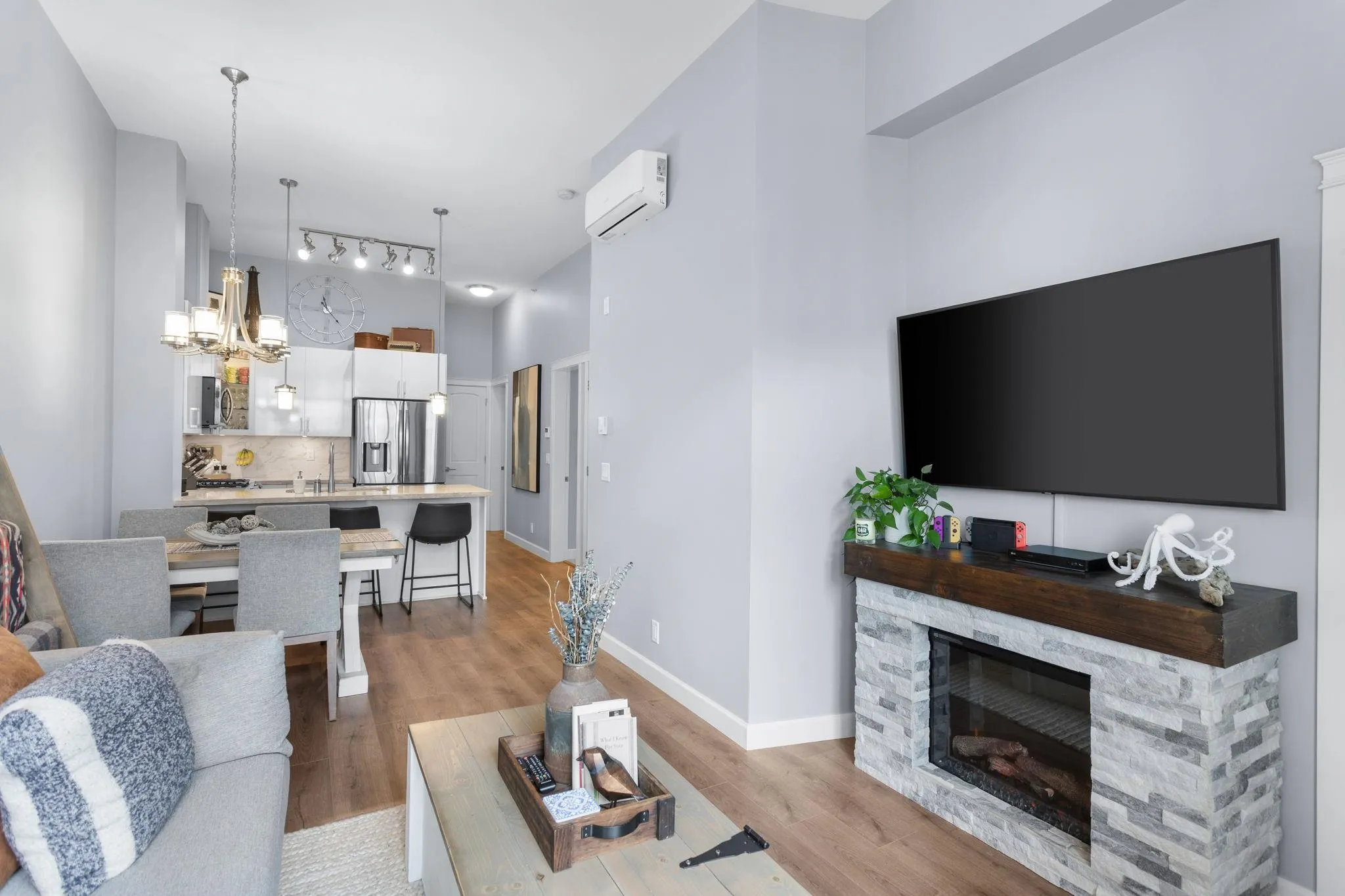 20328 86 Avenue #609
