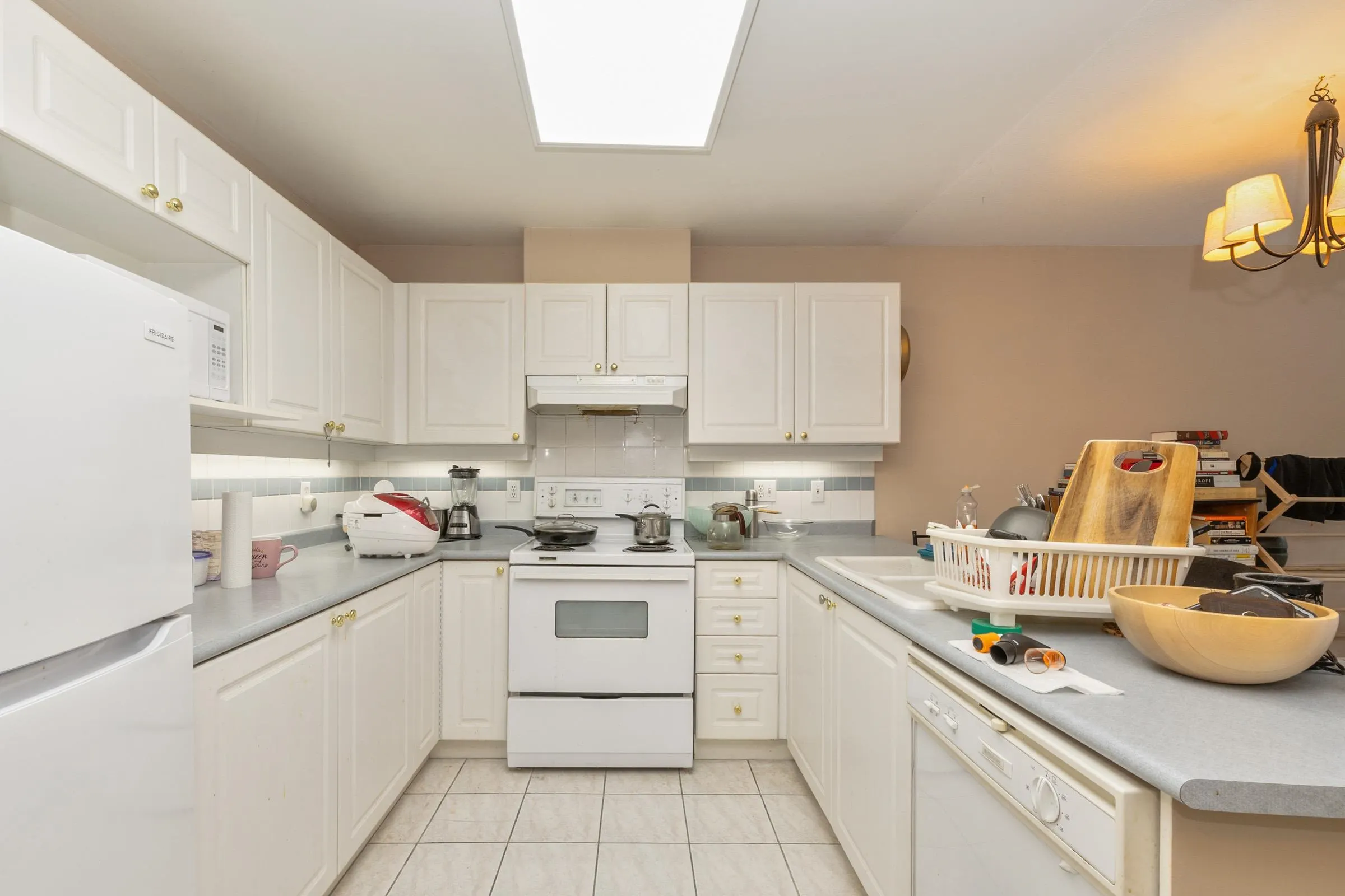 1591 Booth Avenue #414