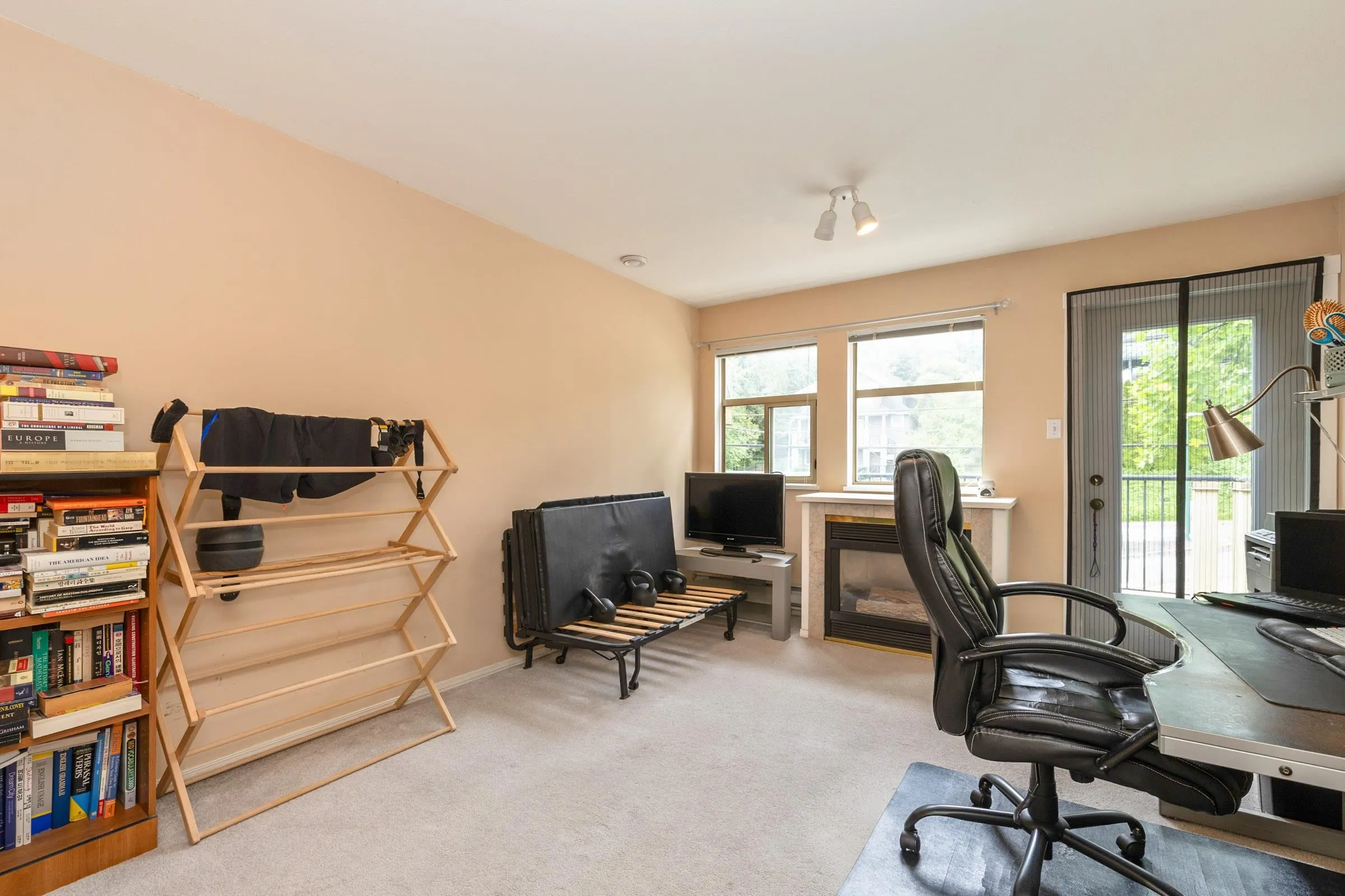 1591 Booth Avenue #414