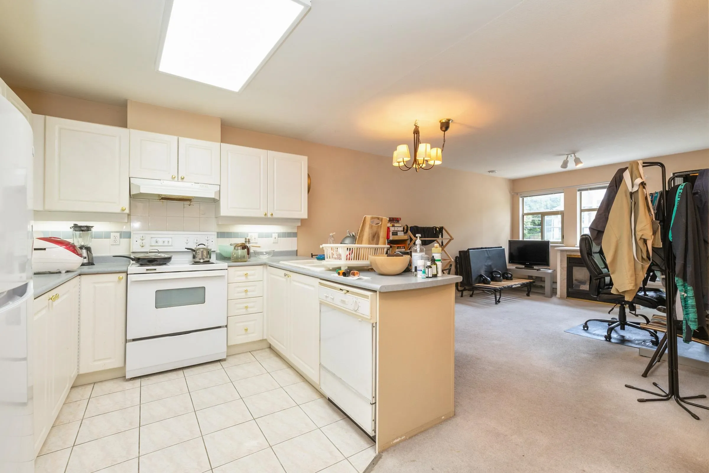 1591 Booth Avenue #414