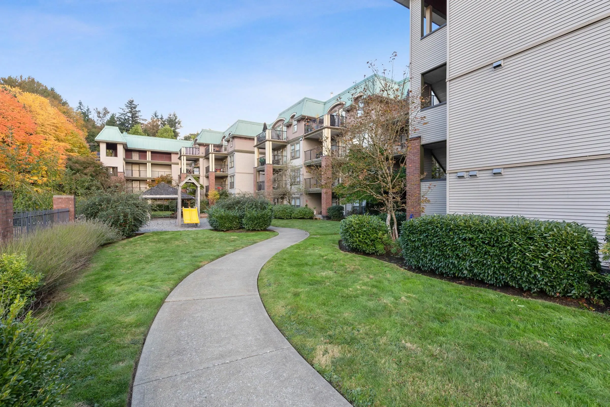 1591 Booth Avenue #414