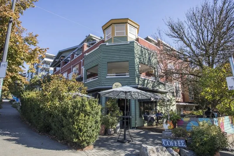 510 Chesterfield Avenue #401