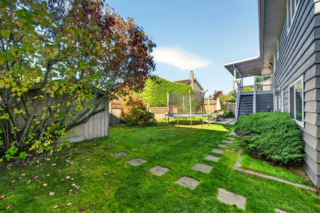 10291 Hollywell Drive