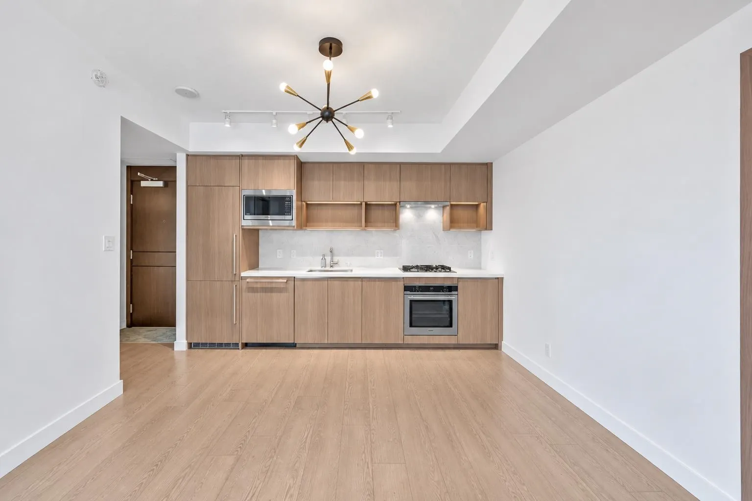 38 Smithe Street #752