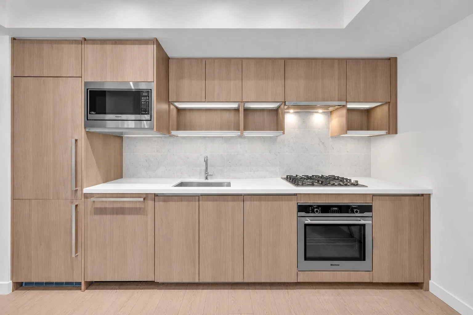 38 Smithe Street #752
