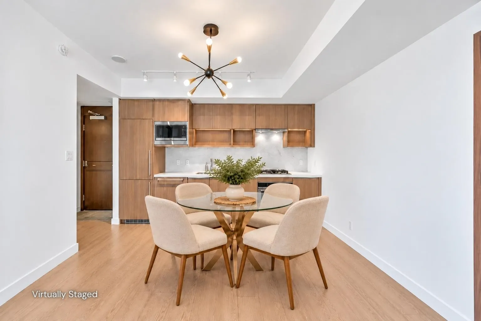 38 Smithe Street #752
