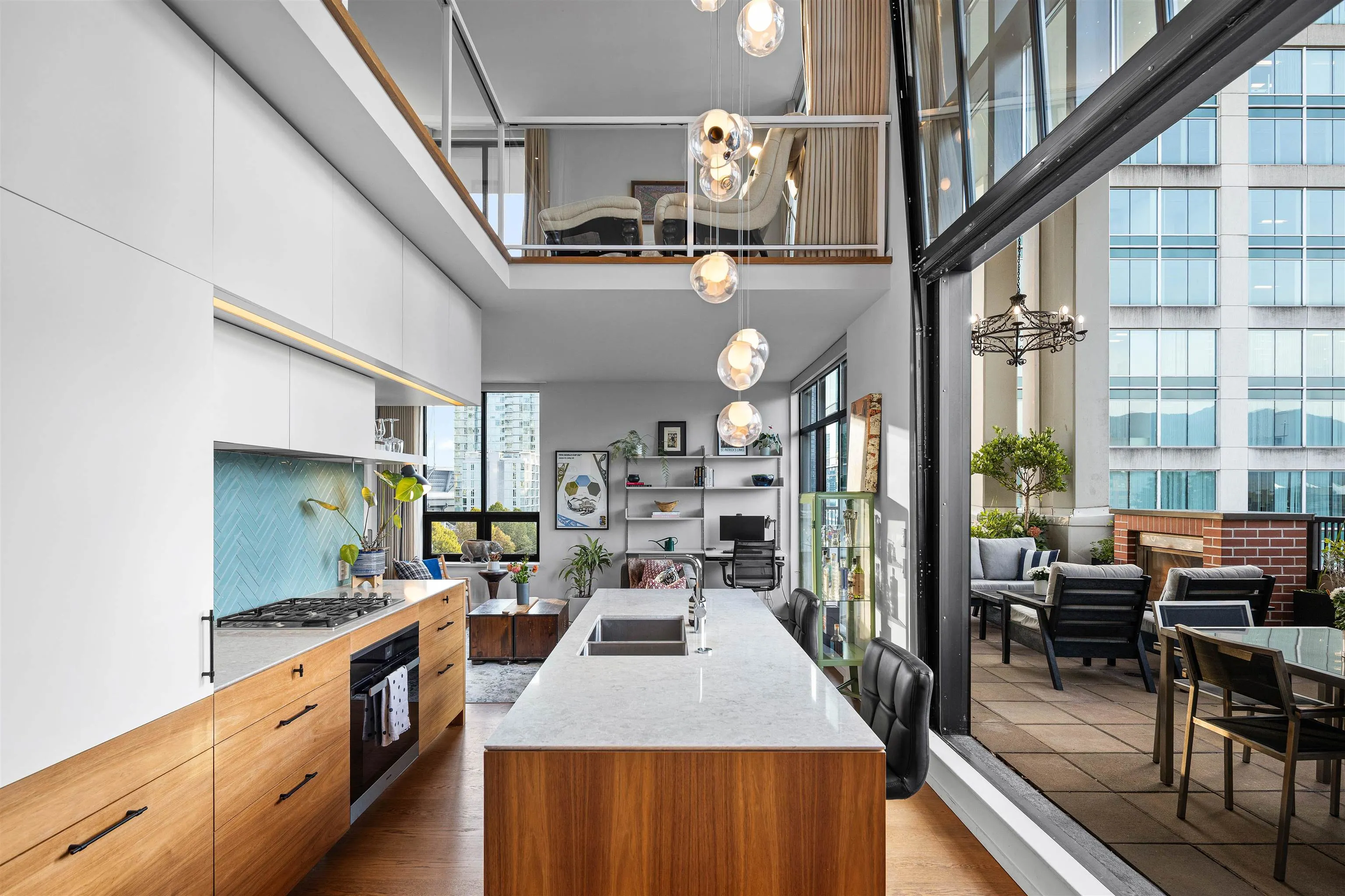 531 Beatty Street #PH701