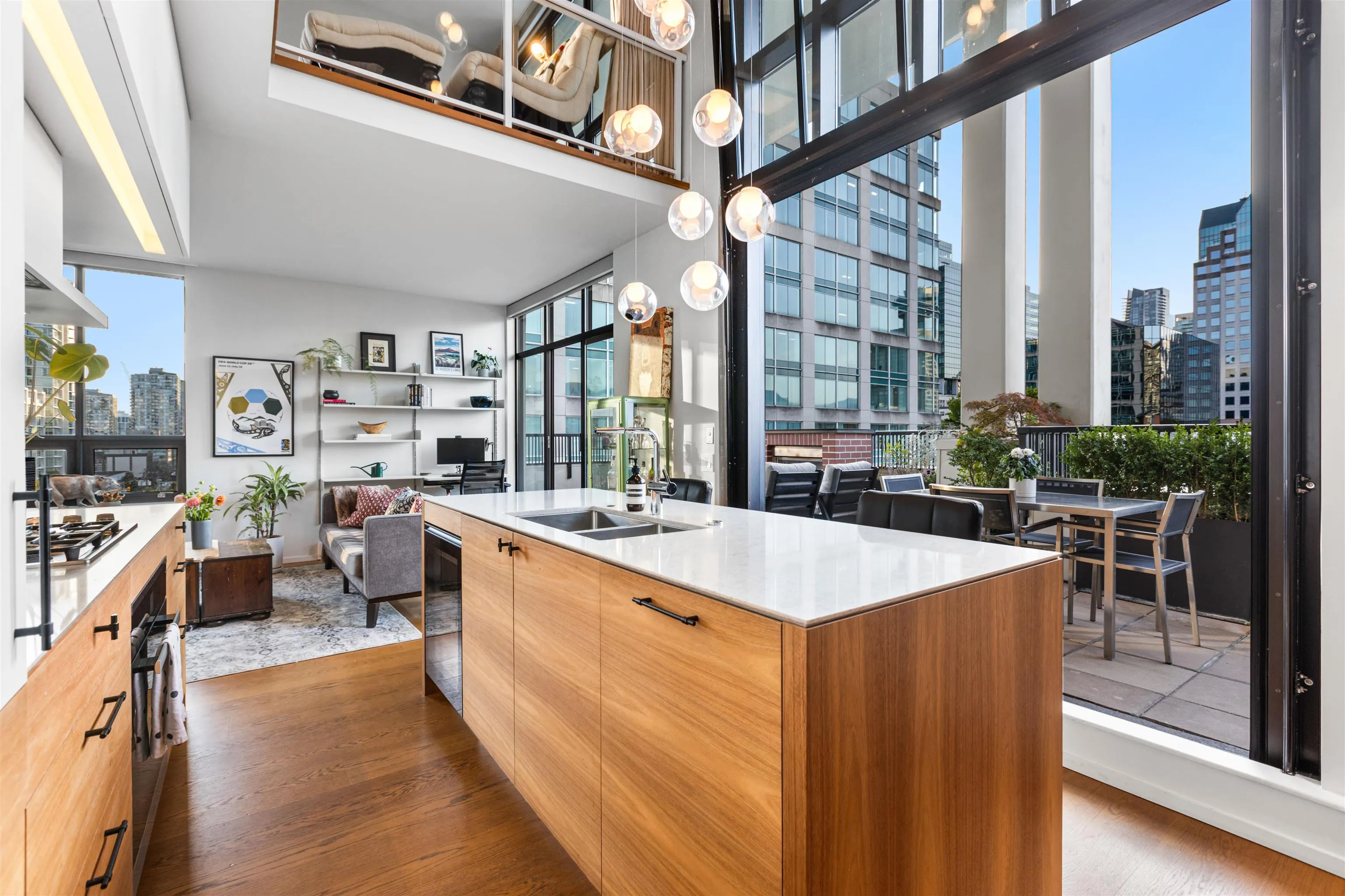 531 Beatty Street #PH701