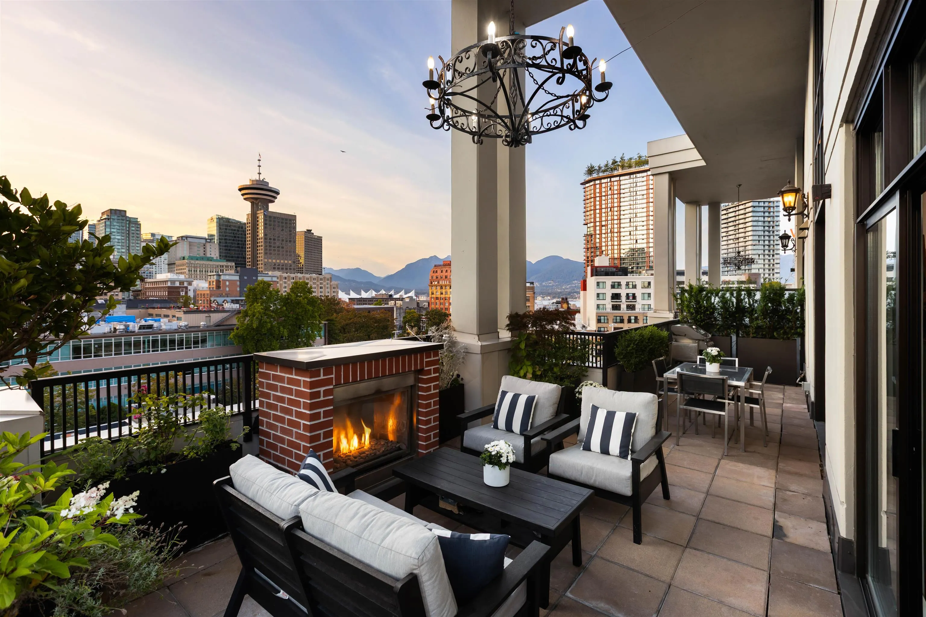 531 Beatty Street #PH701