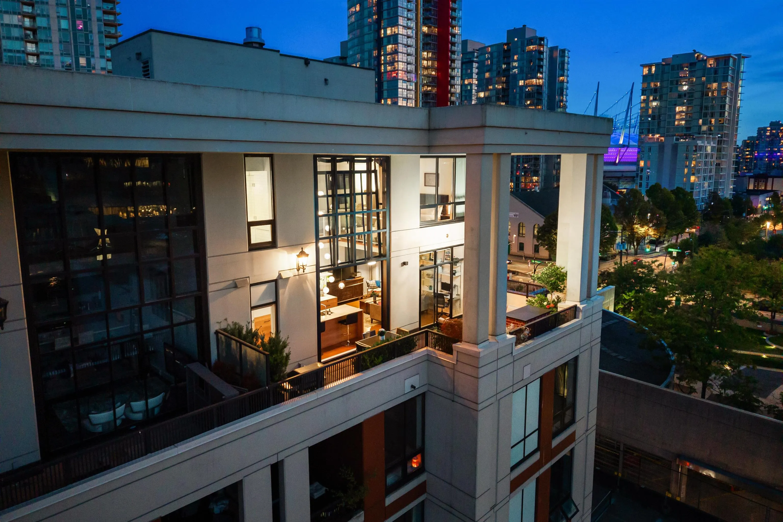 531 Beatty Street #PH701