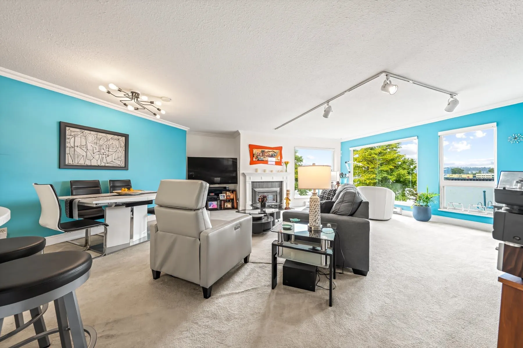 1230 Quayside Drive #306