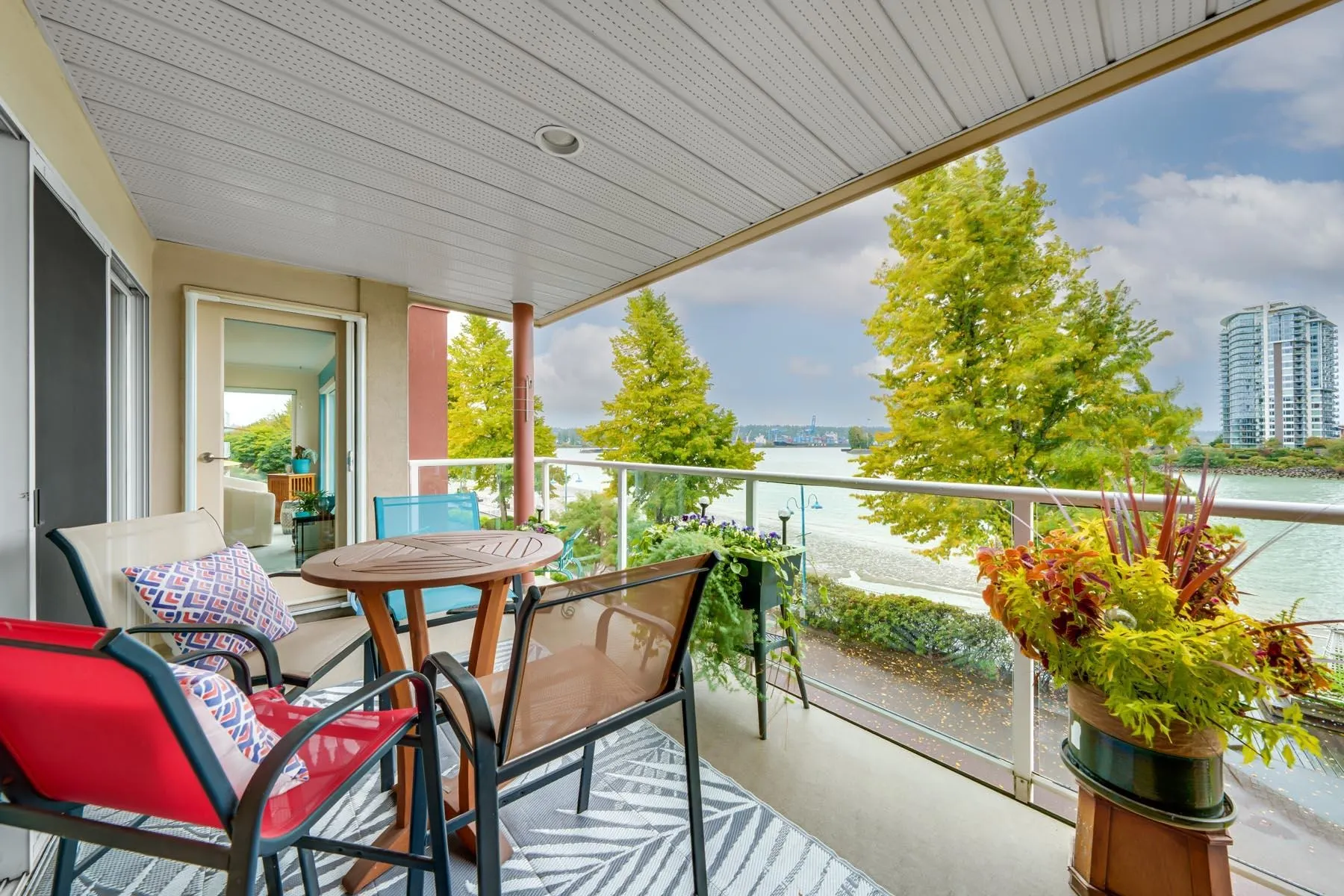 1230 Quayside Drive #306