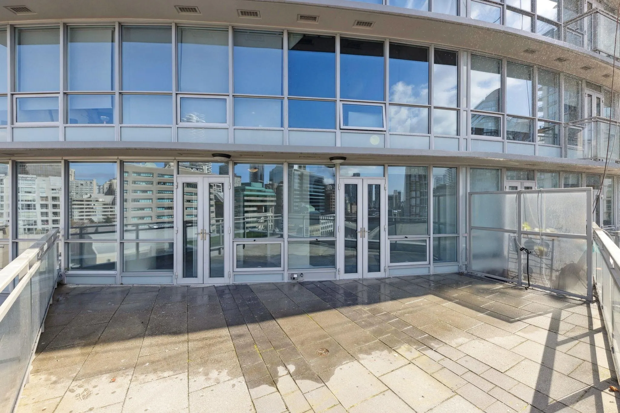 833 Seymour Street #806