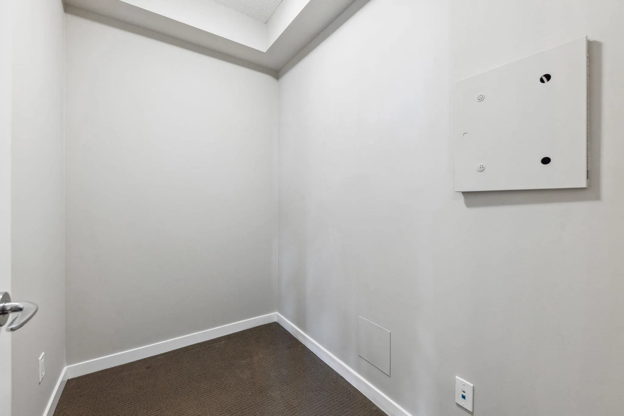 833 Seymour Street #806