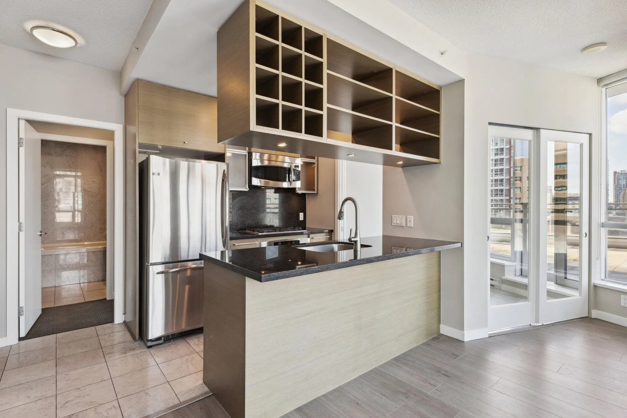 833 Seymour Street #806