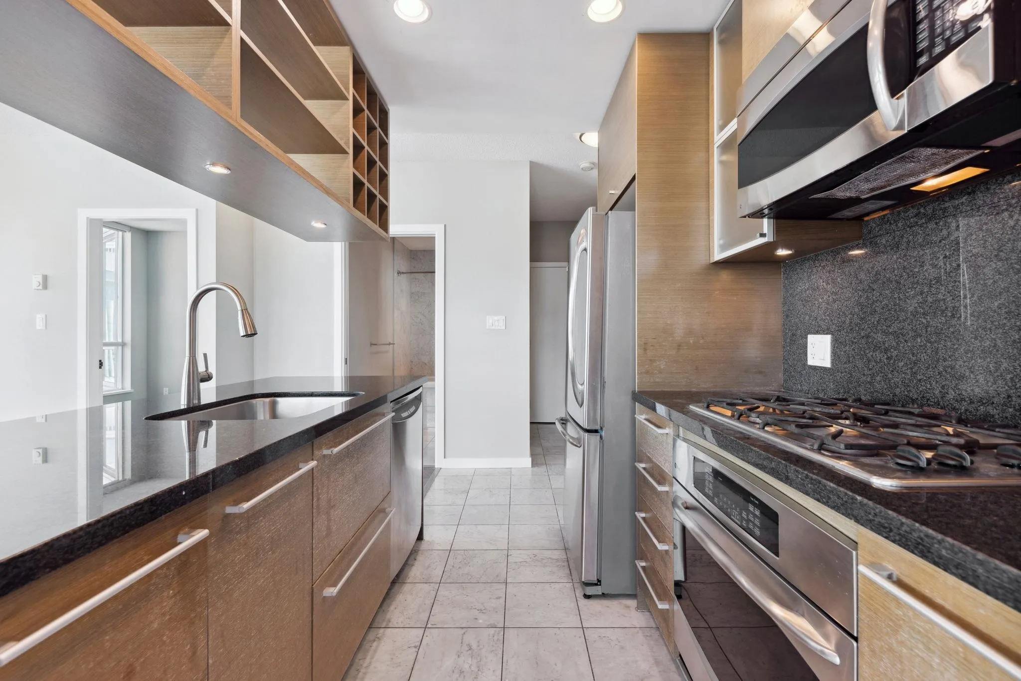 833 Seymour Street #806