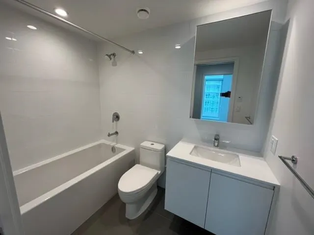 3833 N Evergreen Place #1705