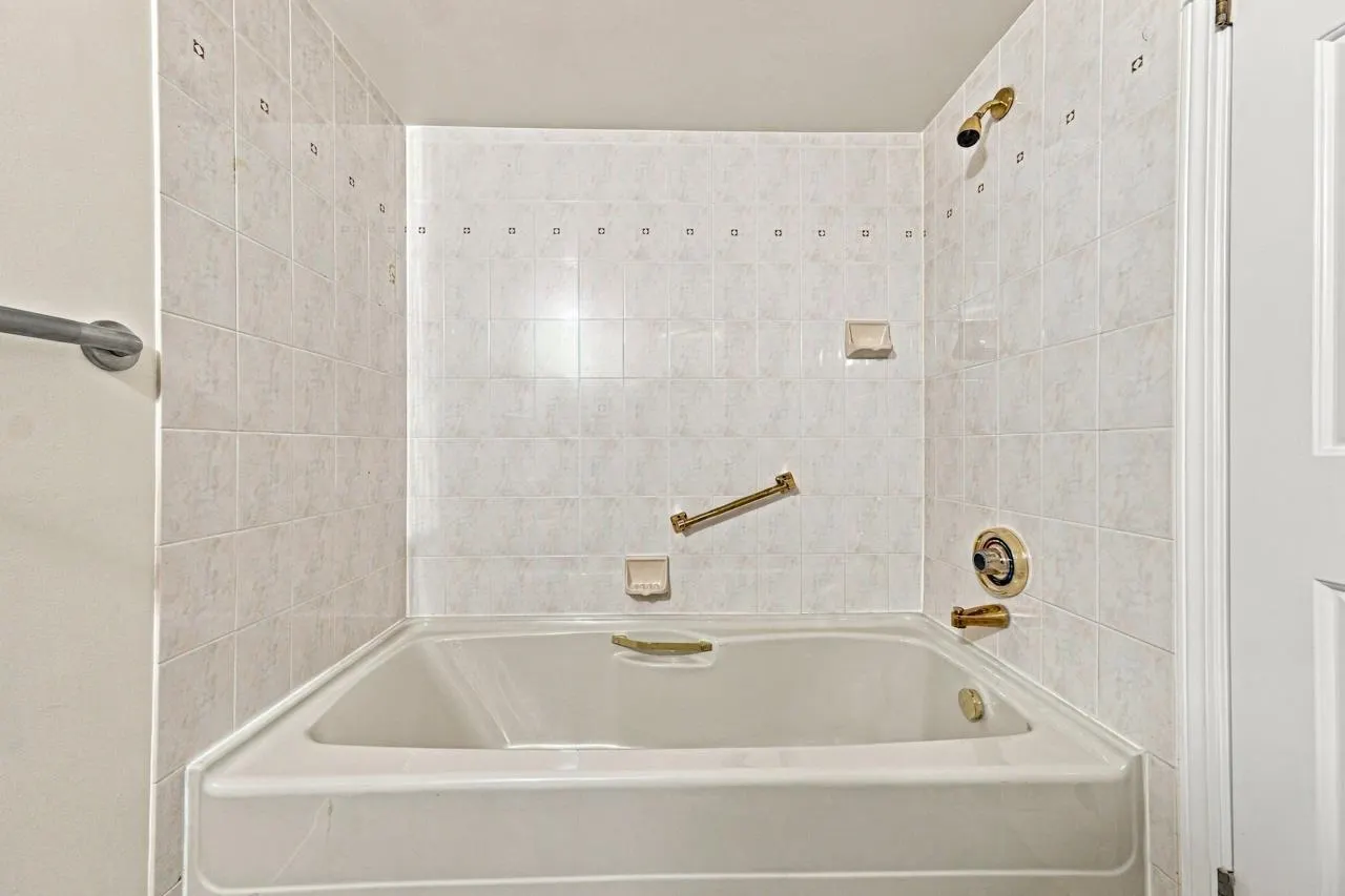 121 W 29 Street #214