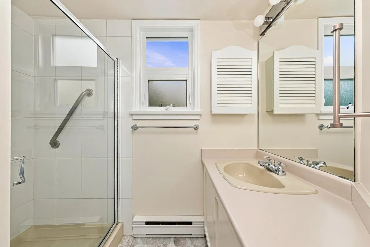 121 W 29 Street #214