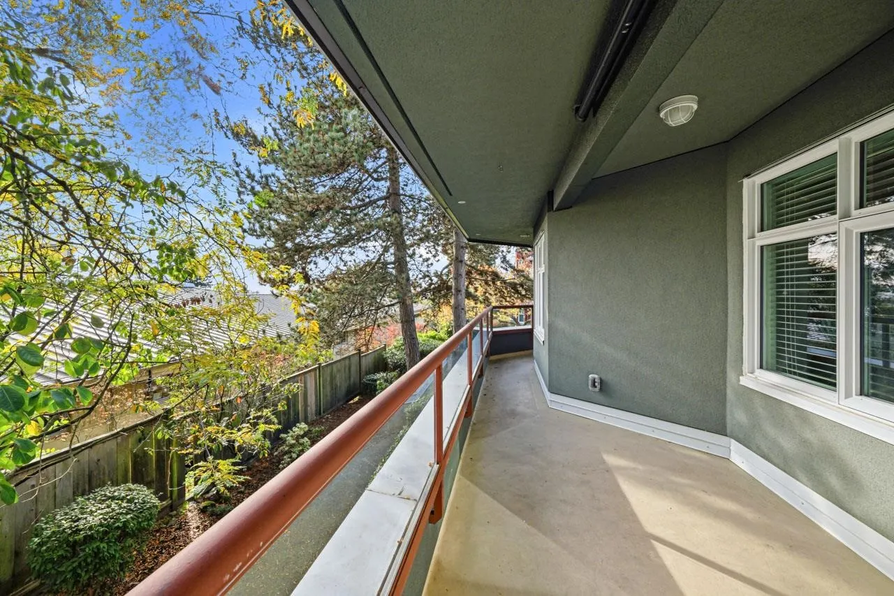 121 W 29 Street #214