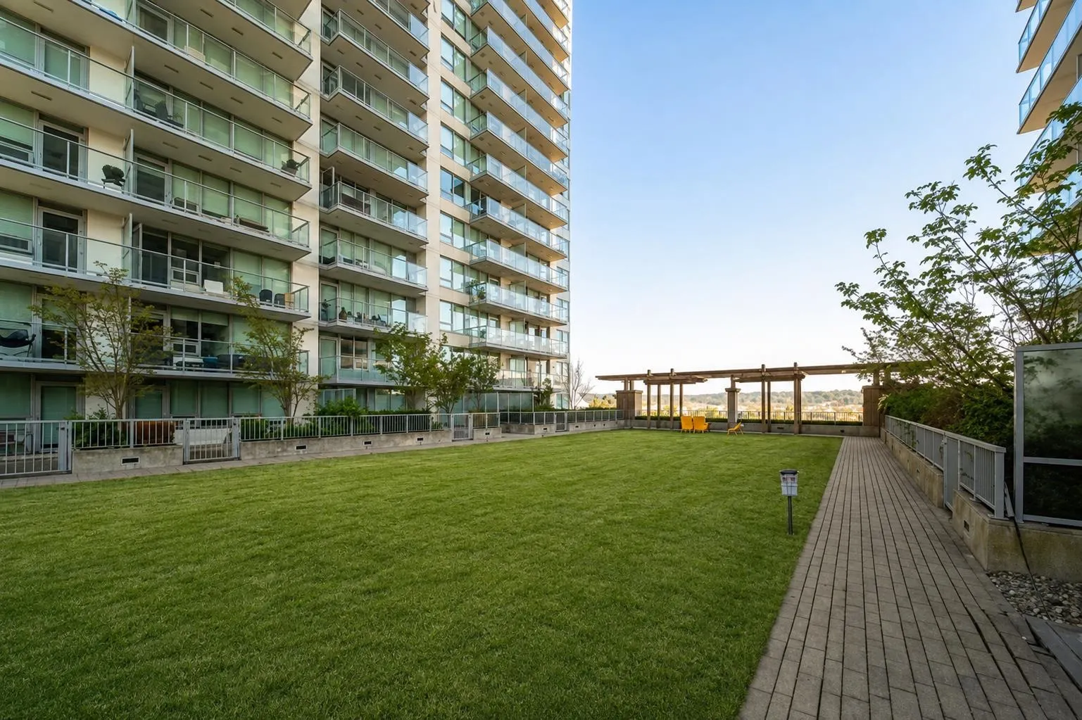 988 Quayside Drive #1709