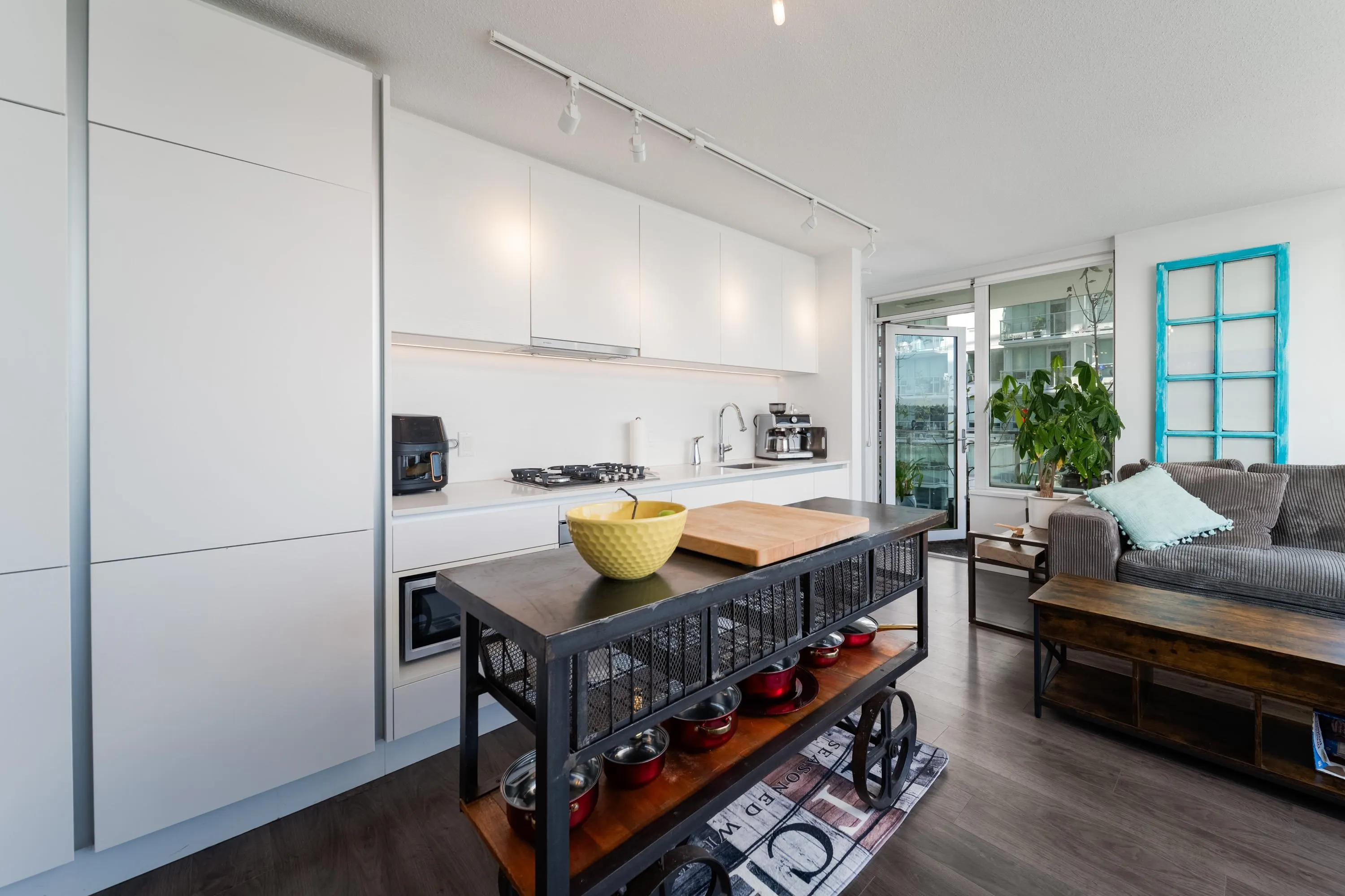 988 Quayside Drive #1709