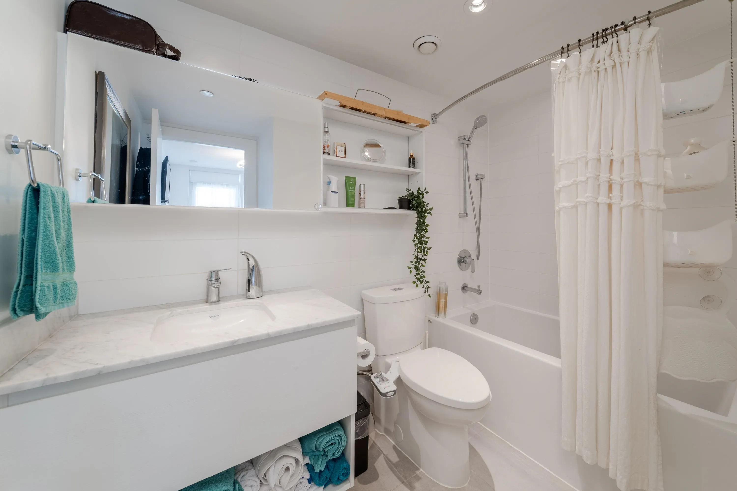 988 Quayside Drive #1709