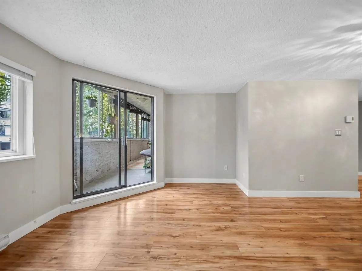 936 Bute Street #202