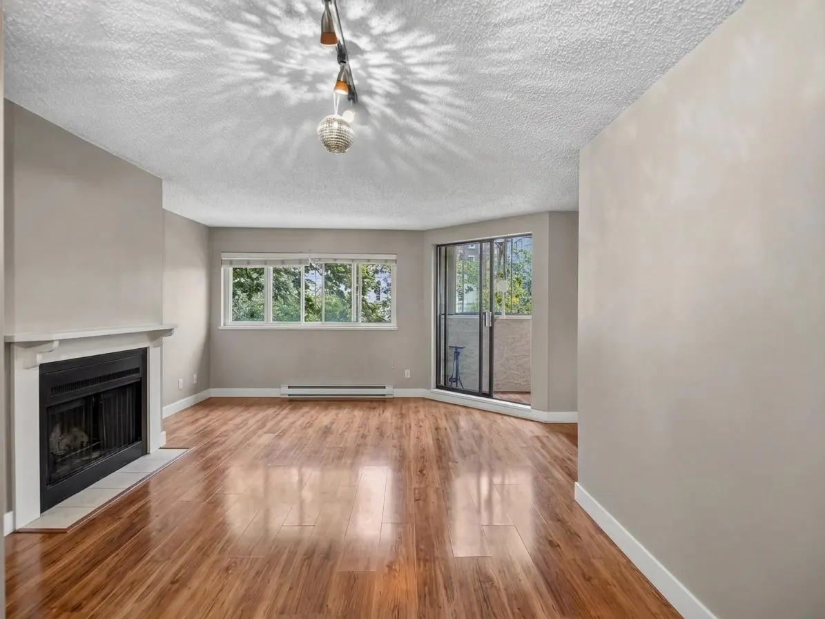 936 Bute Street #202