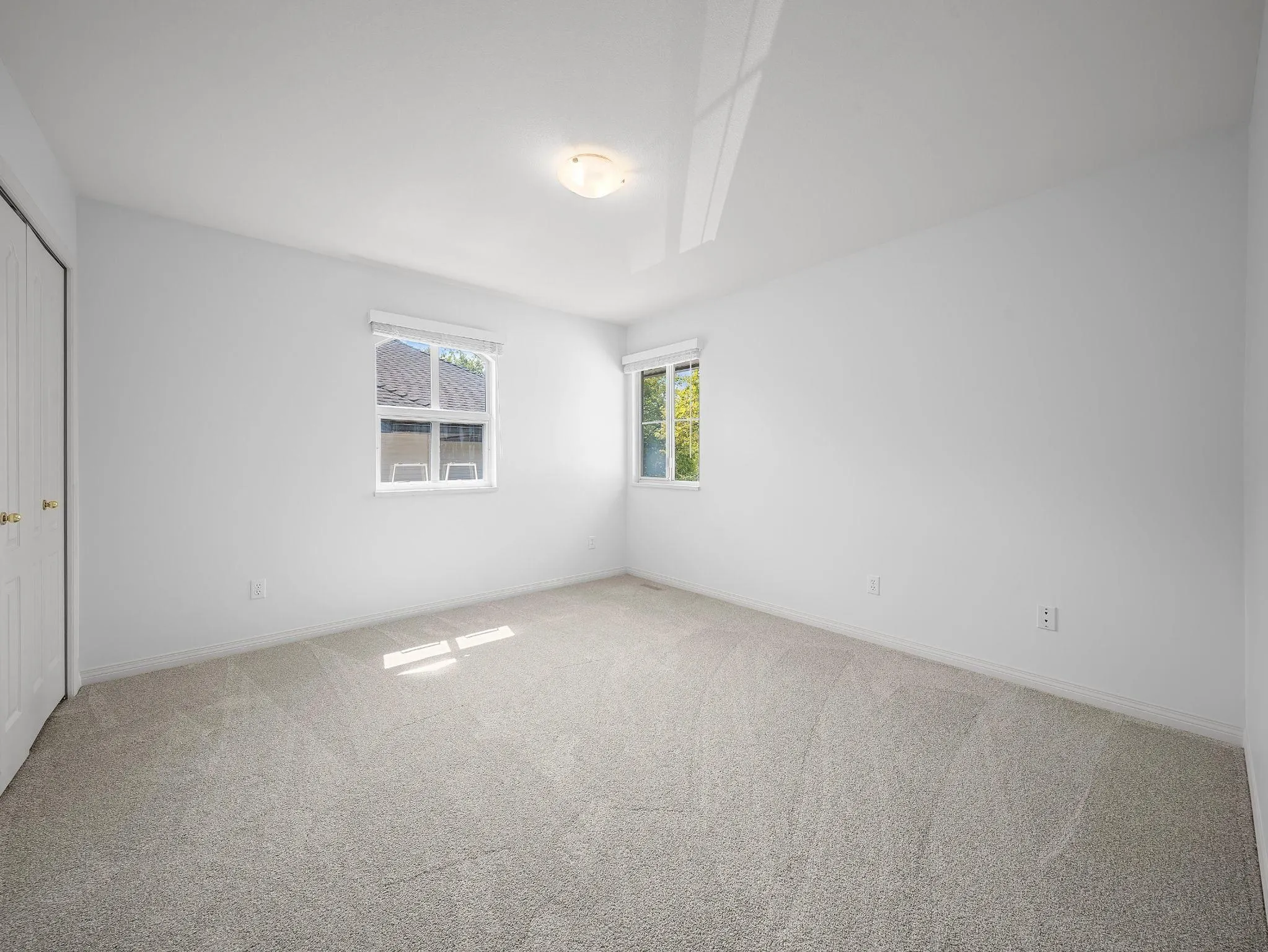 7330 122 Street #27