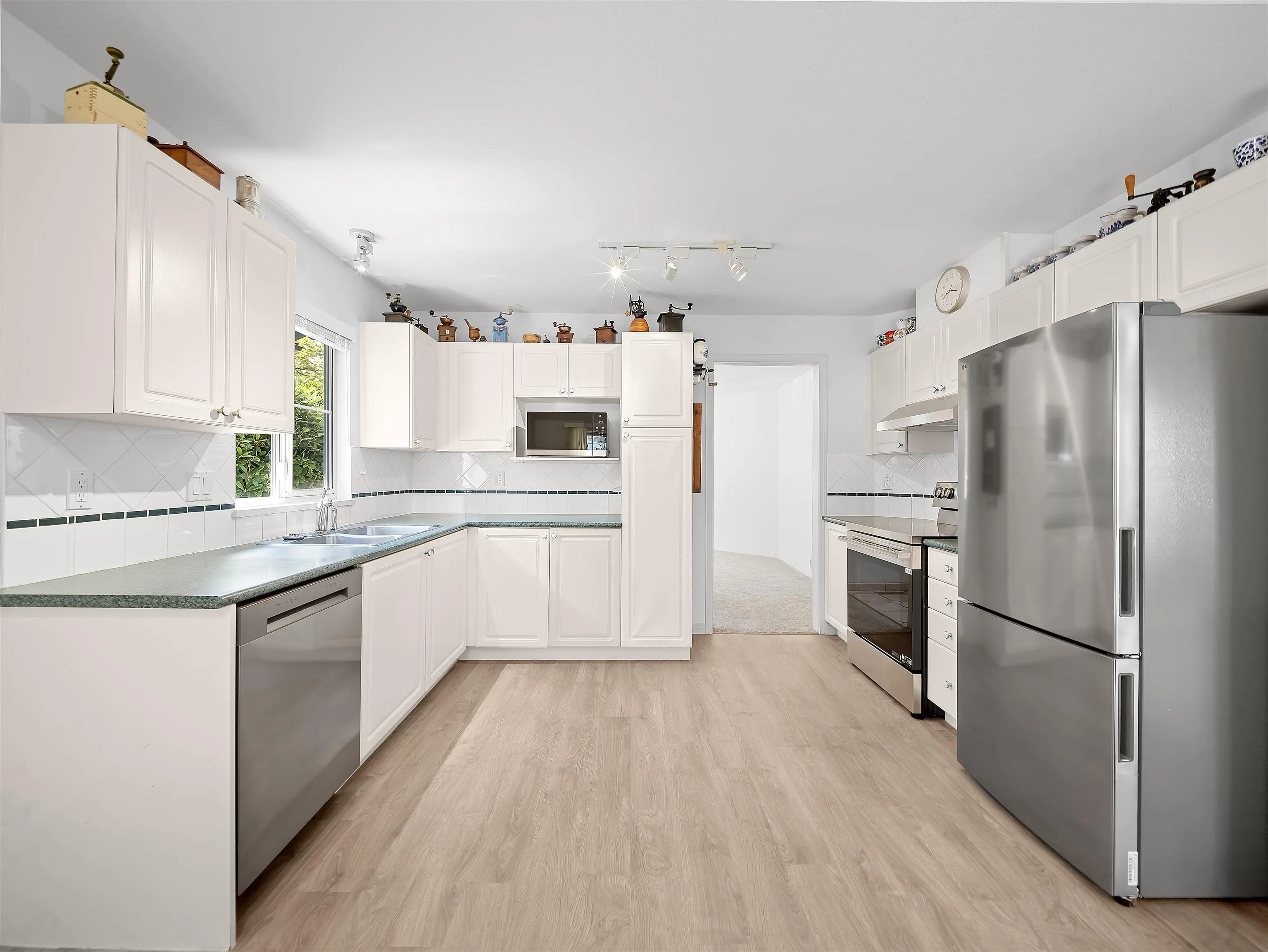 7330 122 Street #27