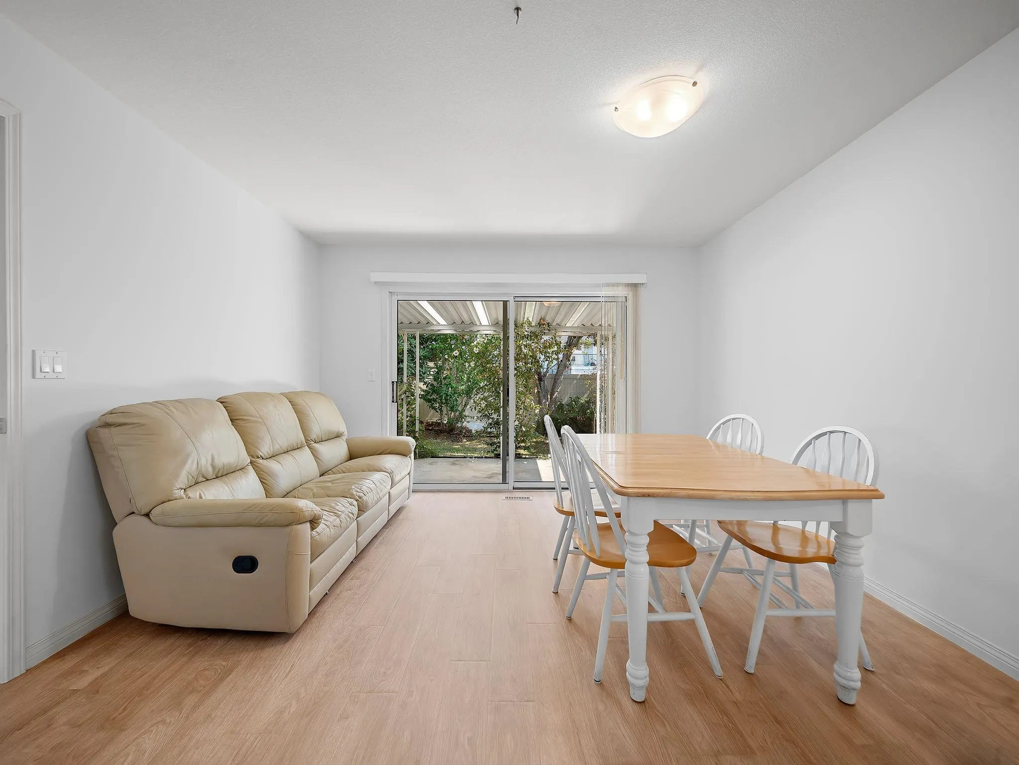 7330 122 Street #27