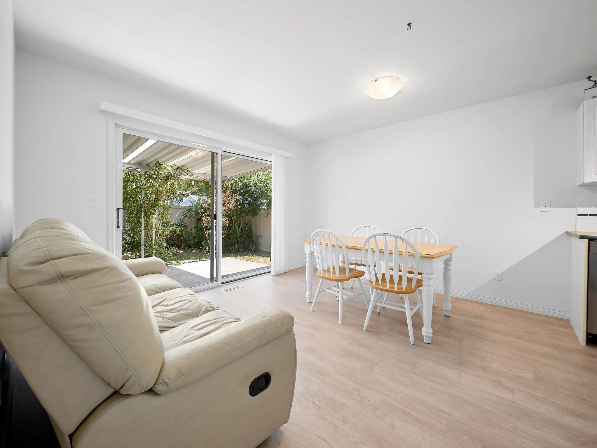 7330 122 Street #27