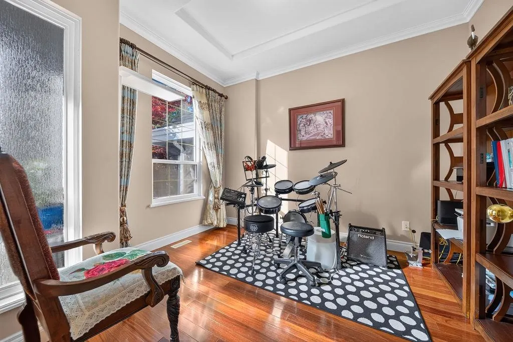 246 Parkside Drive