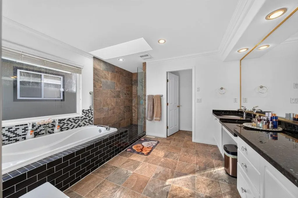 246 Parkside Drive
