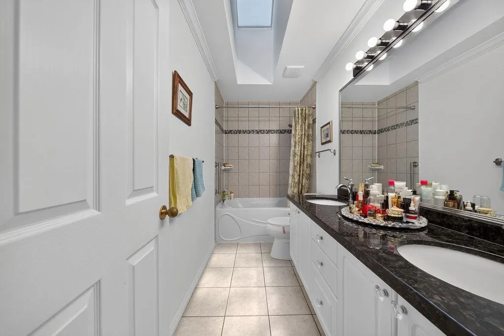 246 Parkside Drive