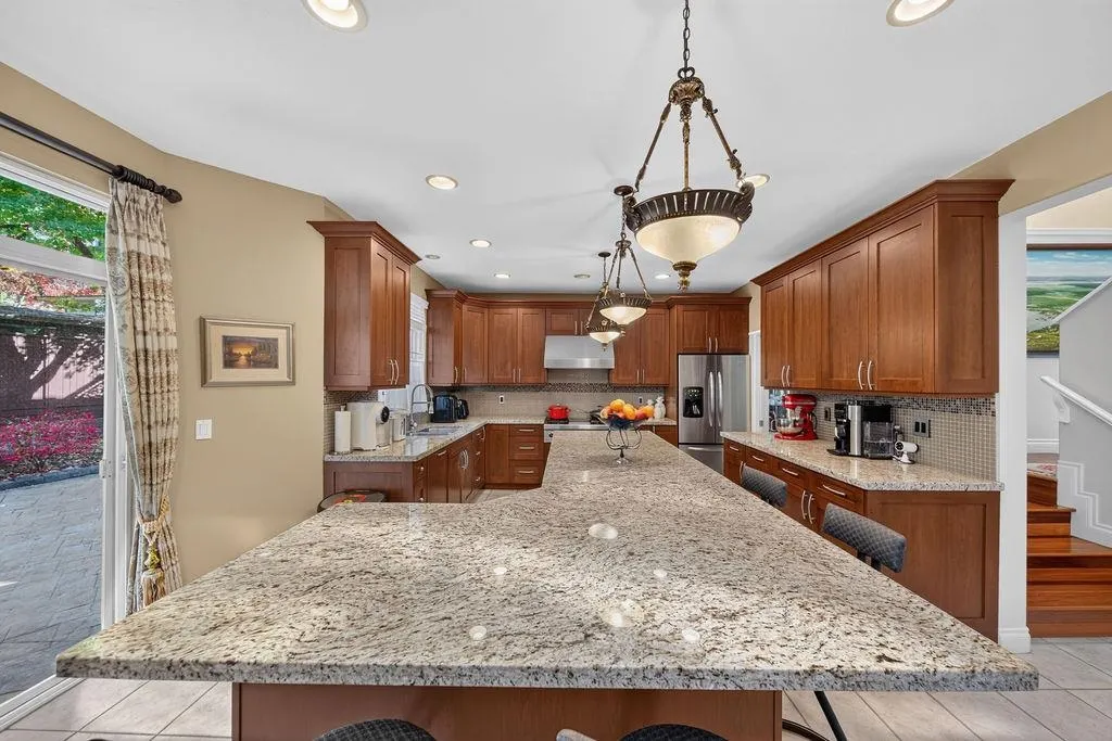 246 Parkside Drive