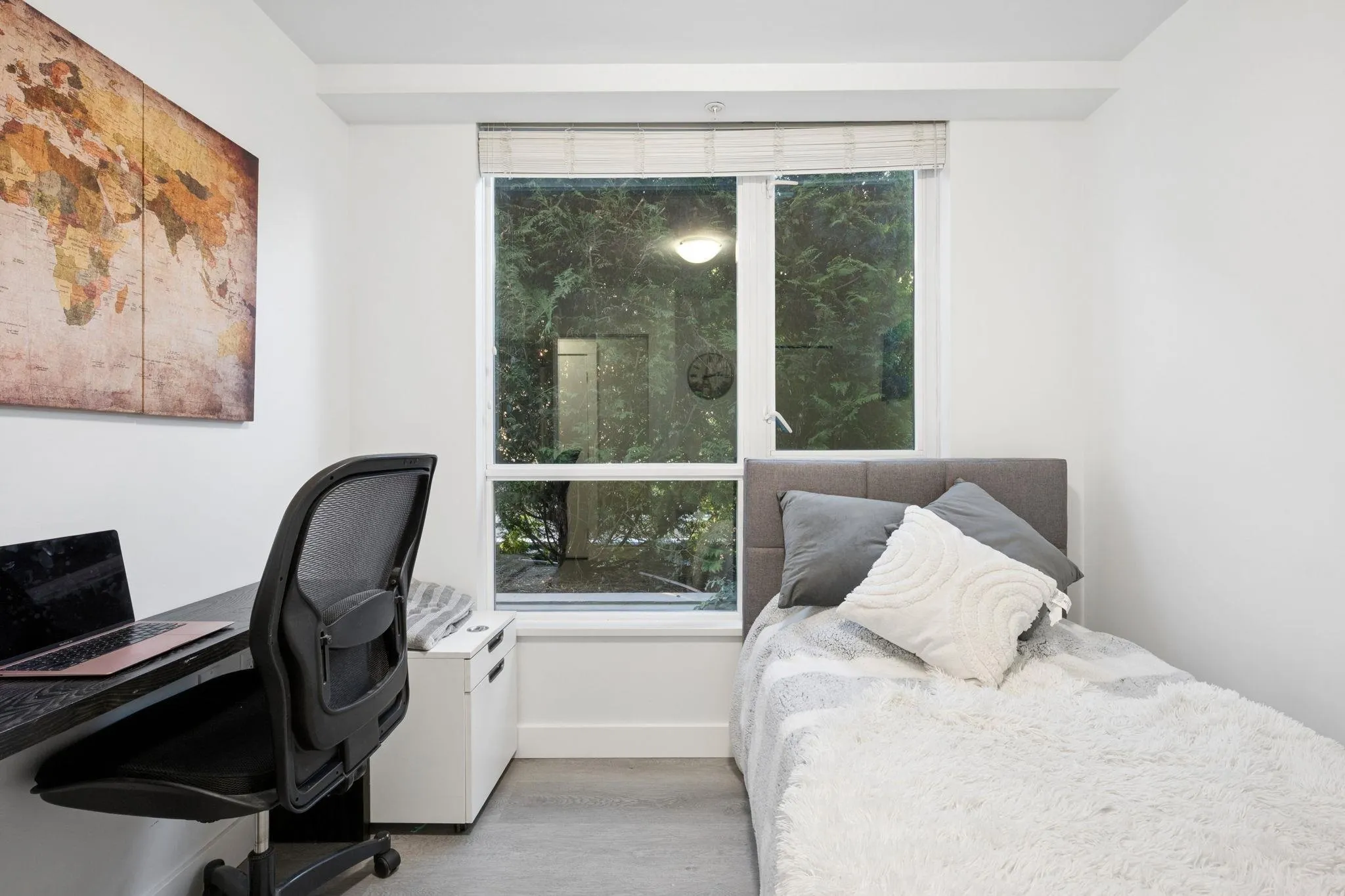 160 W 3rd Street #308