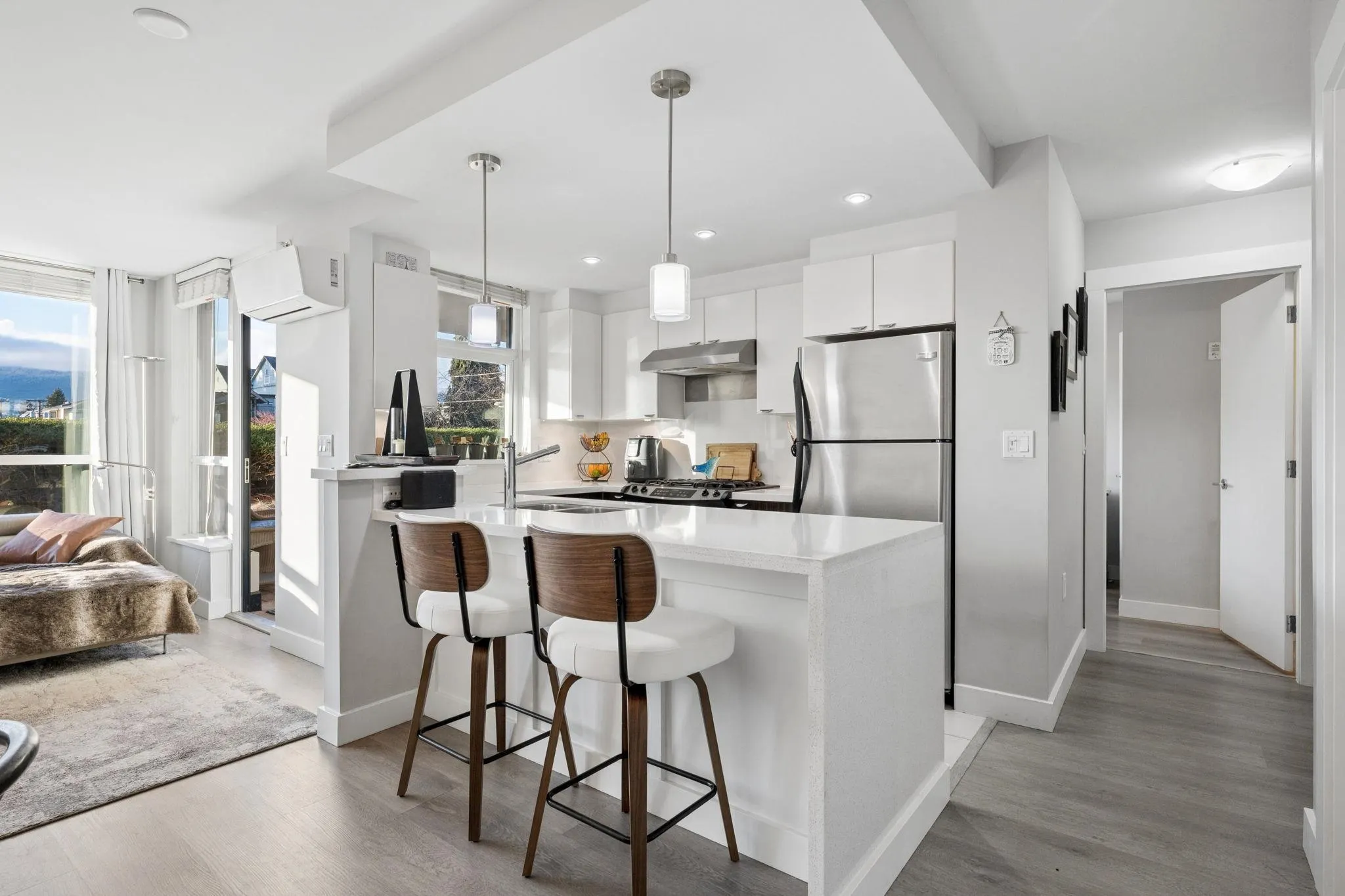 160 W 3rd Street #308