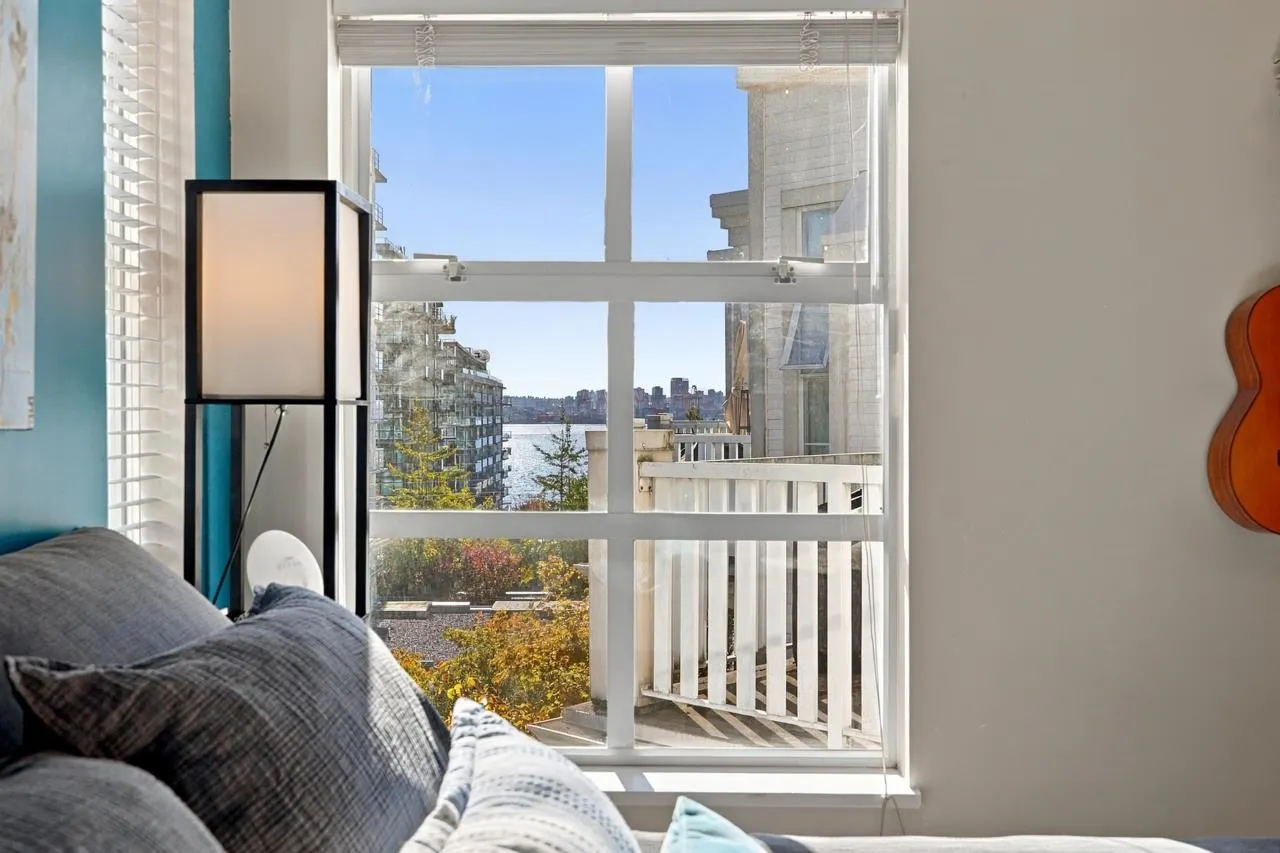137 E 1st Street #401