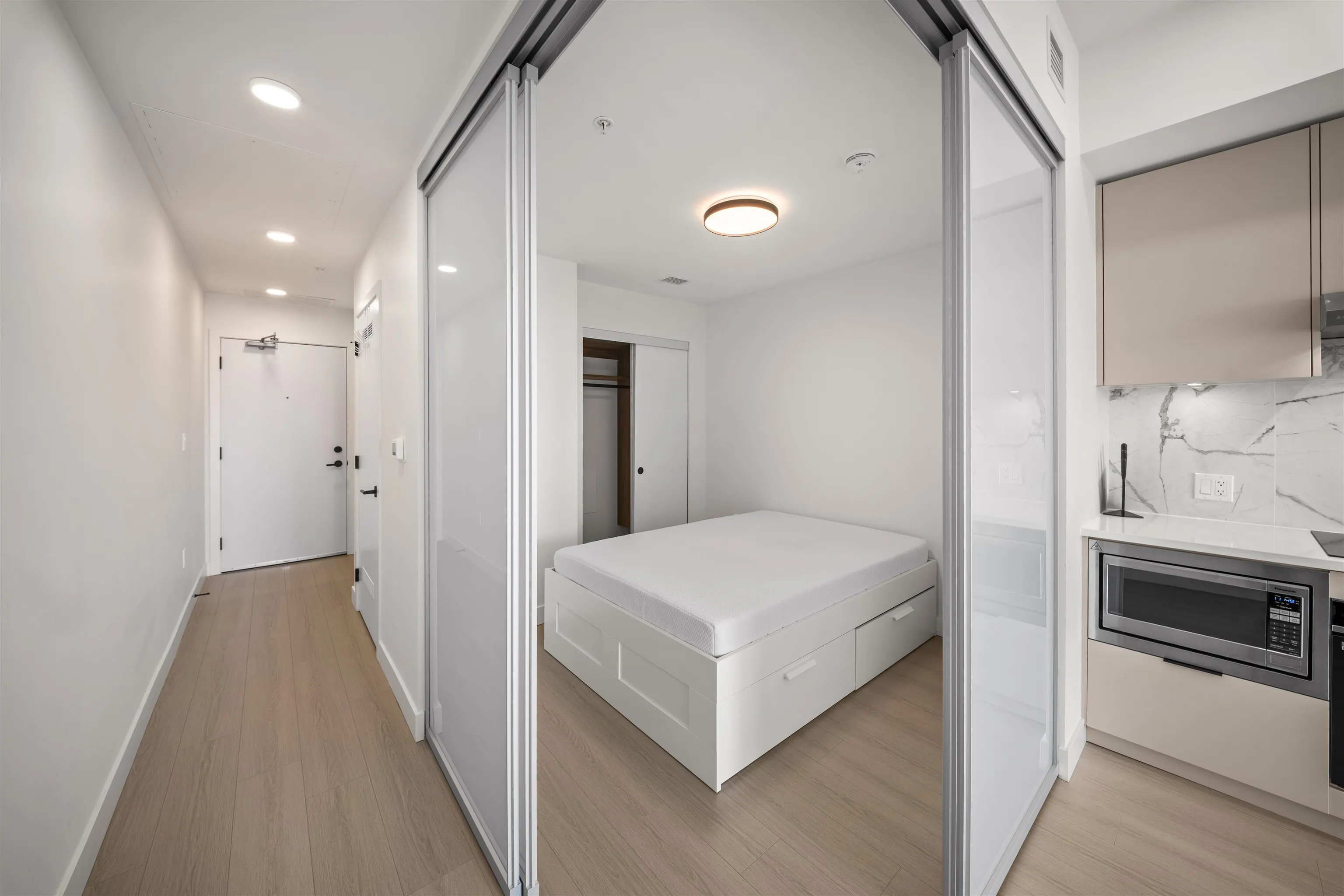 422 E 3rd Street #503