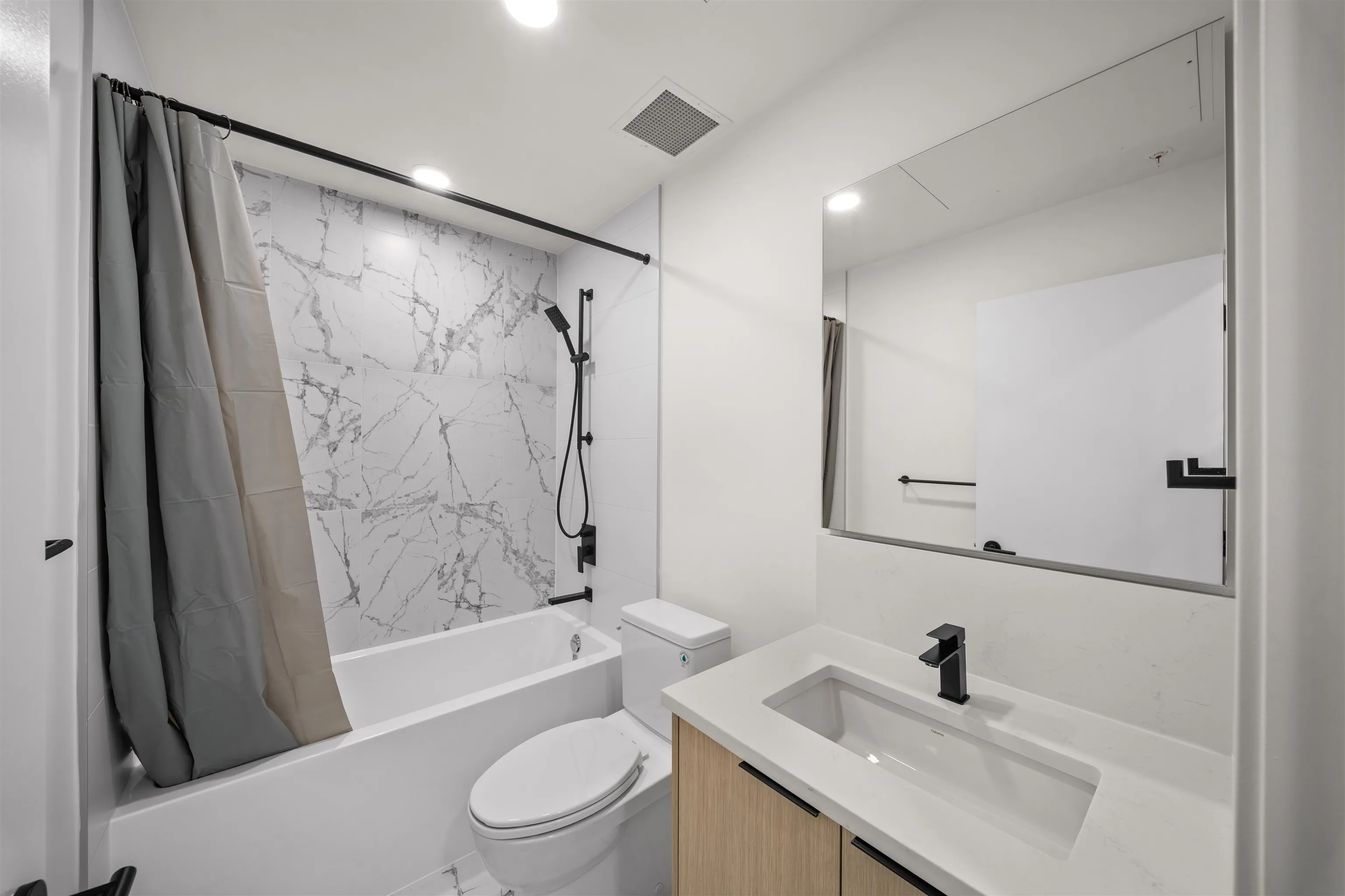 422 E 3rd Street #503