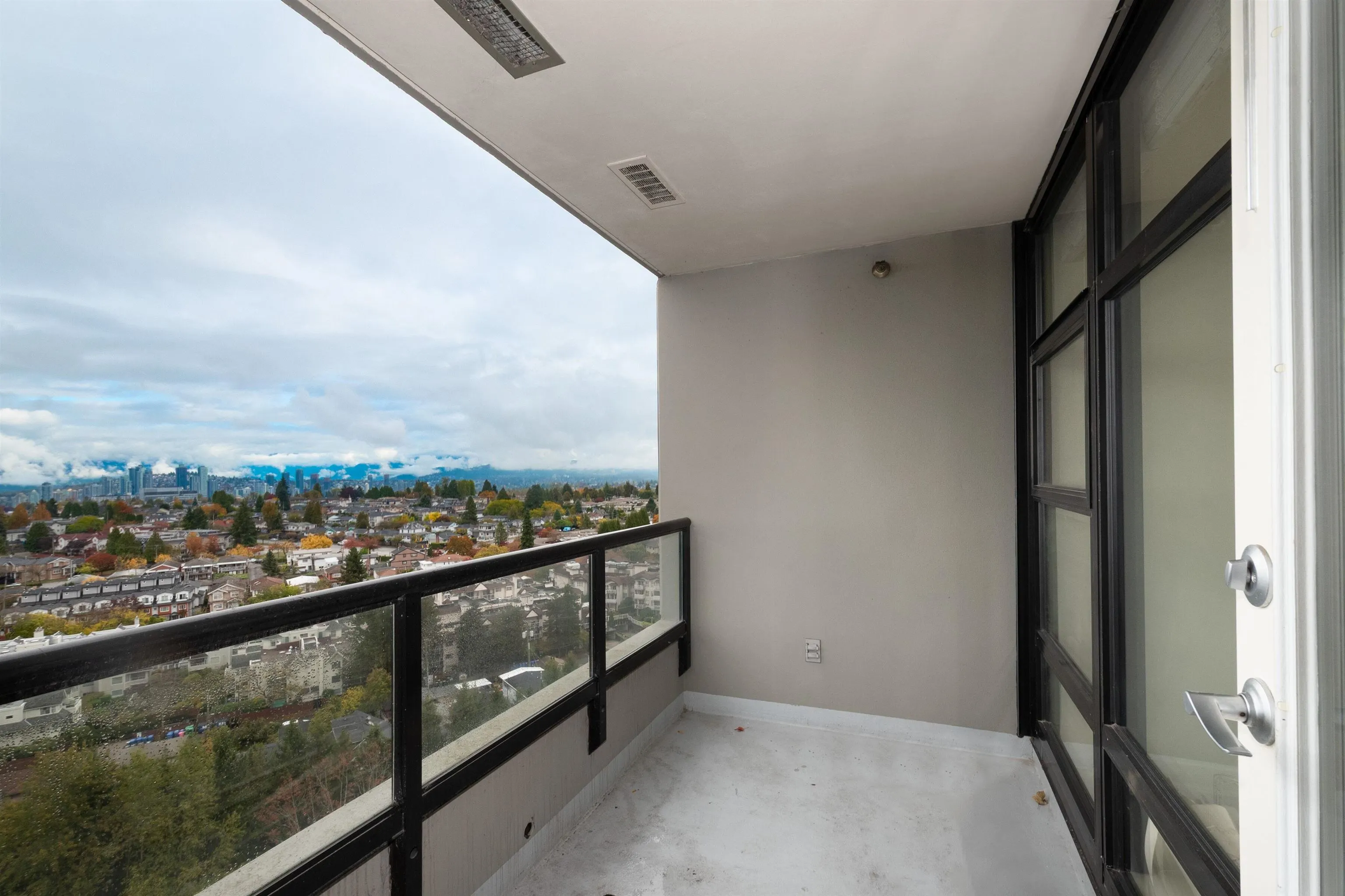 5380 Oben Street #2008