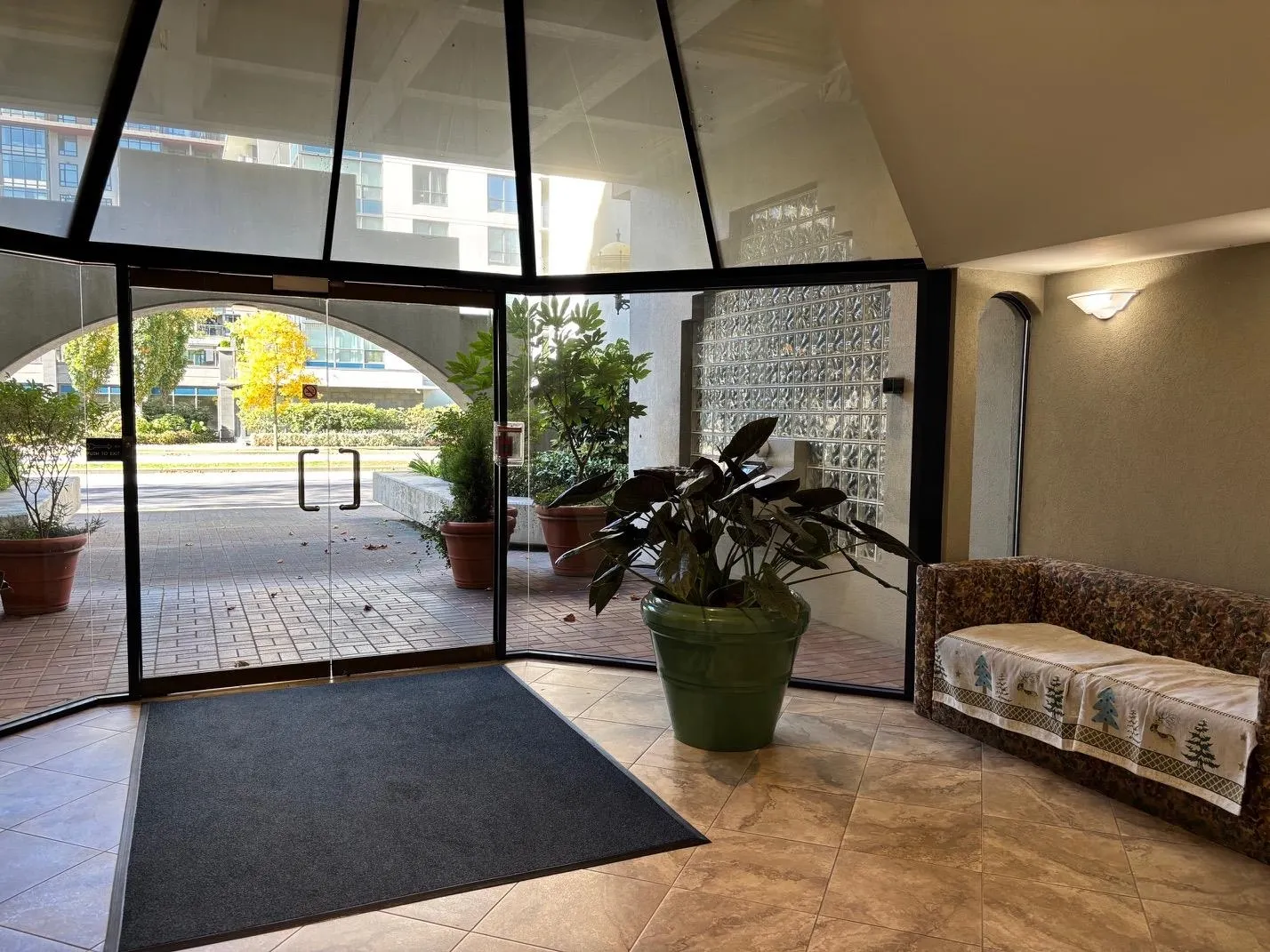 6088 Minoru Boulevard #607